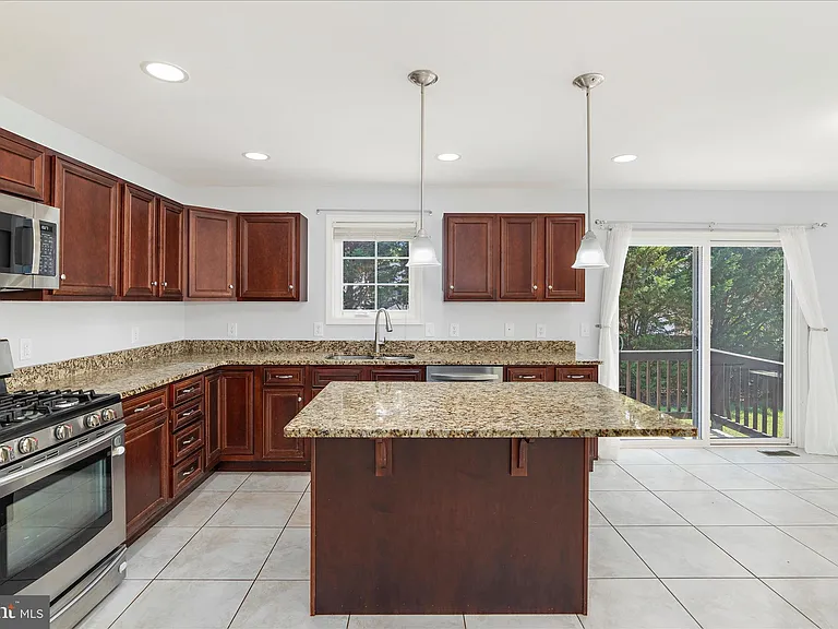 132 Pineview Ave #B — Photo 11