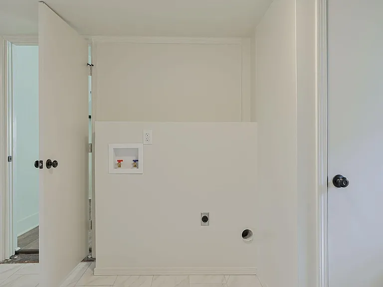 607 N Evans Ave — Photo 22