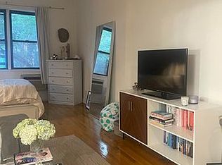 404 E 75th St #2B, New York, NY 10021