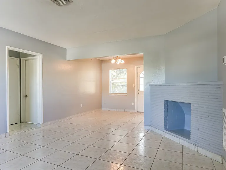 1505 N Andrews Ave — Photo 5