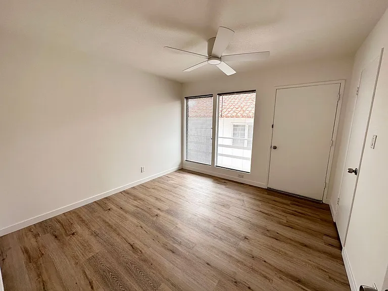 33802 Castano Dr #B — Photo 10