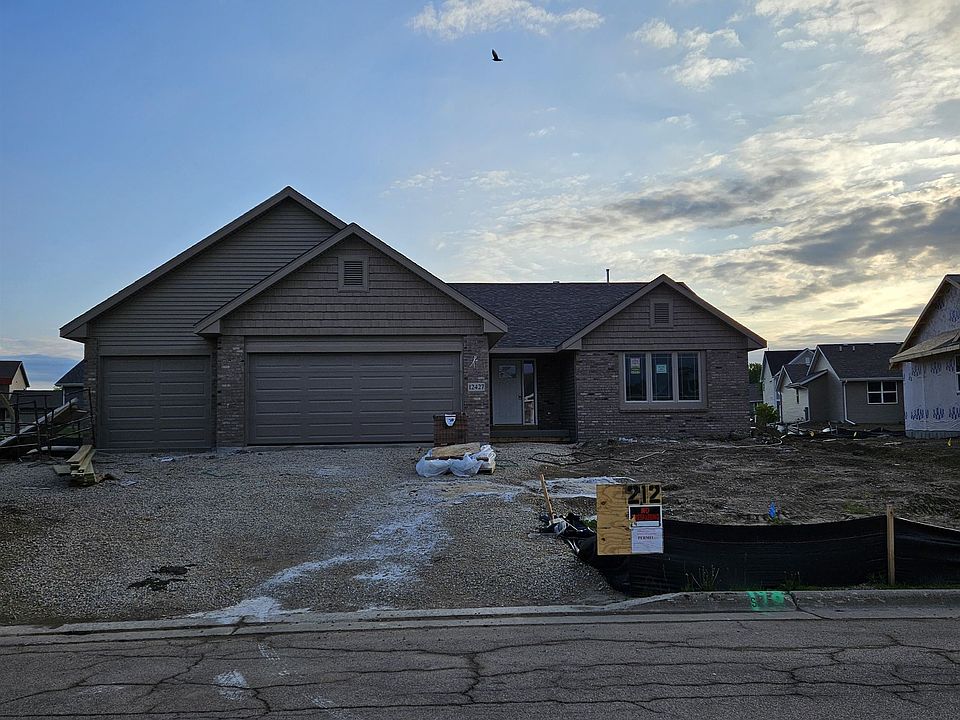 1st image of 12427 Lakeview Dr