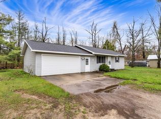 831 N Otsego Lake Dr, Gaylord, MI 49735