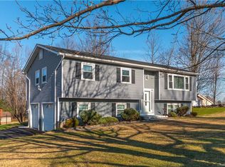 190 Cardinal Dr, Montgomery, NY 12549