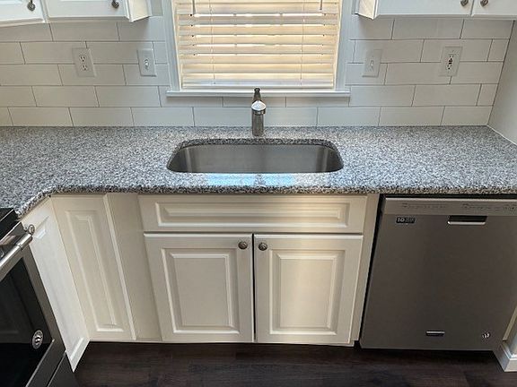 4th image of 47 Washington St #47