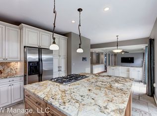 6708 Applewood Pl, Rockville, MD 20855