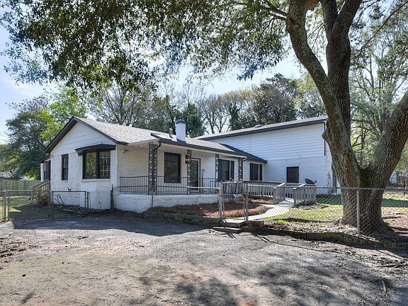 5th image of 116 Edgemont St