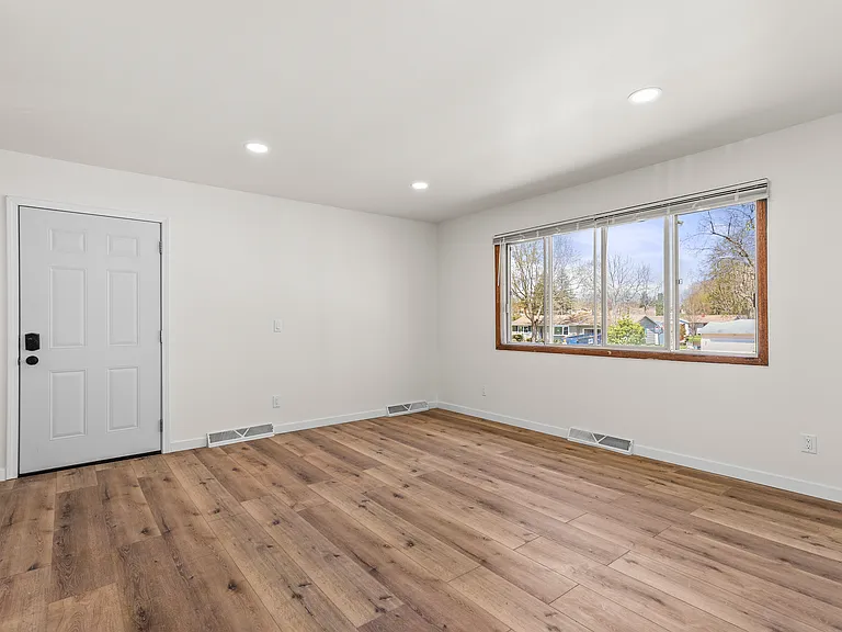 11 Simonson Blvd #4 — Photo 17