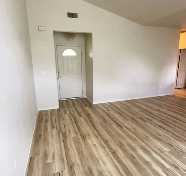 3951 Arrowhead Dr #A-D — Photo 3