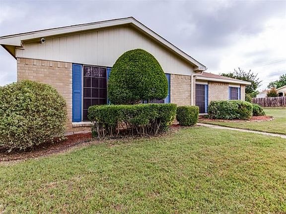 2nd image of 2613 Renwick Dr