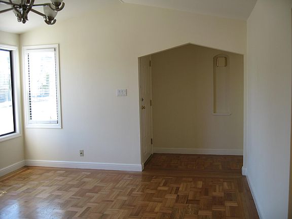 2nd image of 2412 Alemany Blvd
