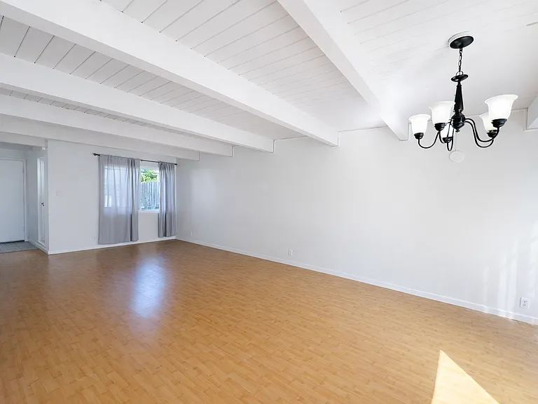 5122 Potrero Ave — Photo 2