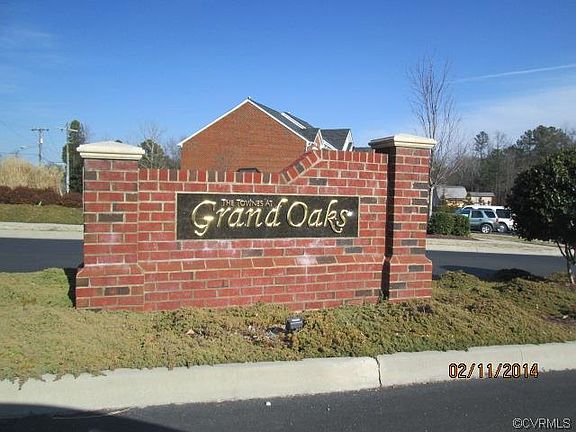 2nd image of 6759 S Grand Brook Cir