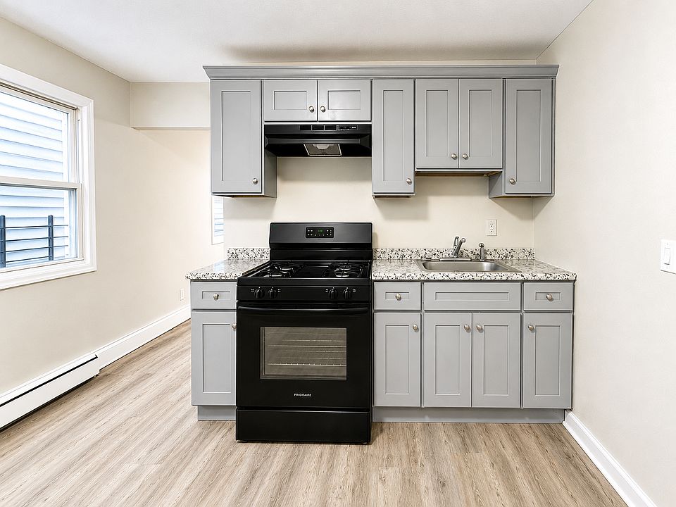 1st image of 469 Irvine Turner Blvd Floor 2