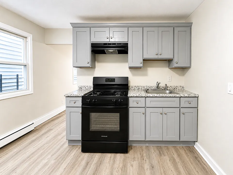 469 Irvine Turner Blvd #2