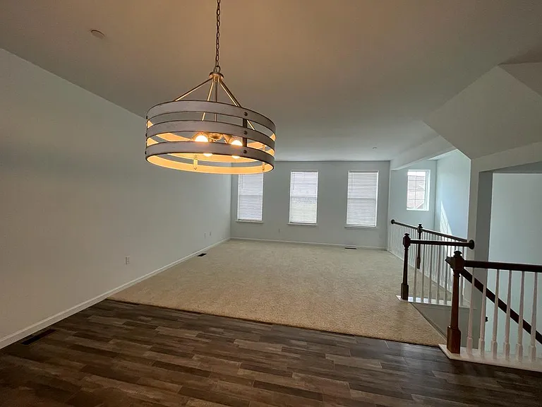 1821 Shady Ln — Photo 10