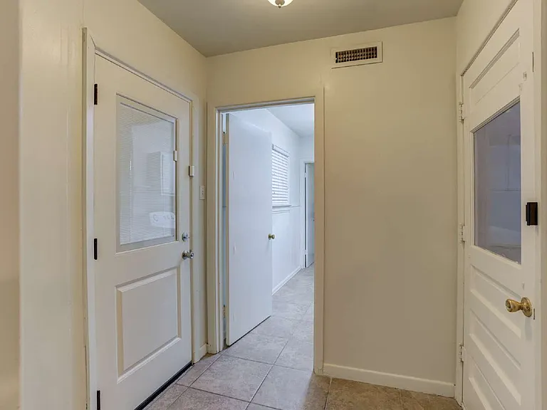 3115 32nd St — Photo 32
