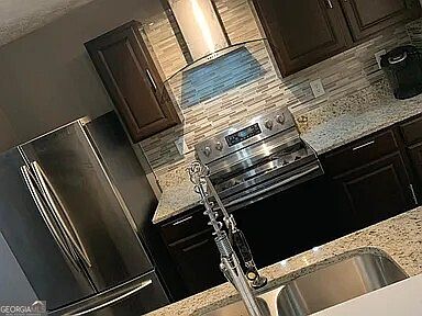 5th image of 6203 Fairington Ridge Cir
