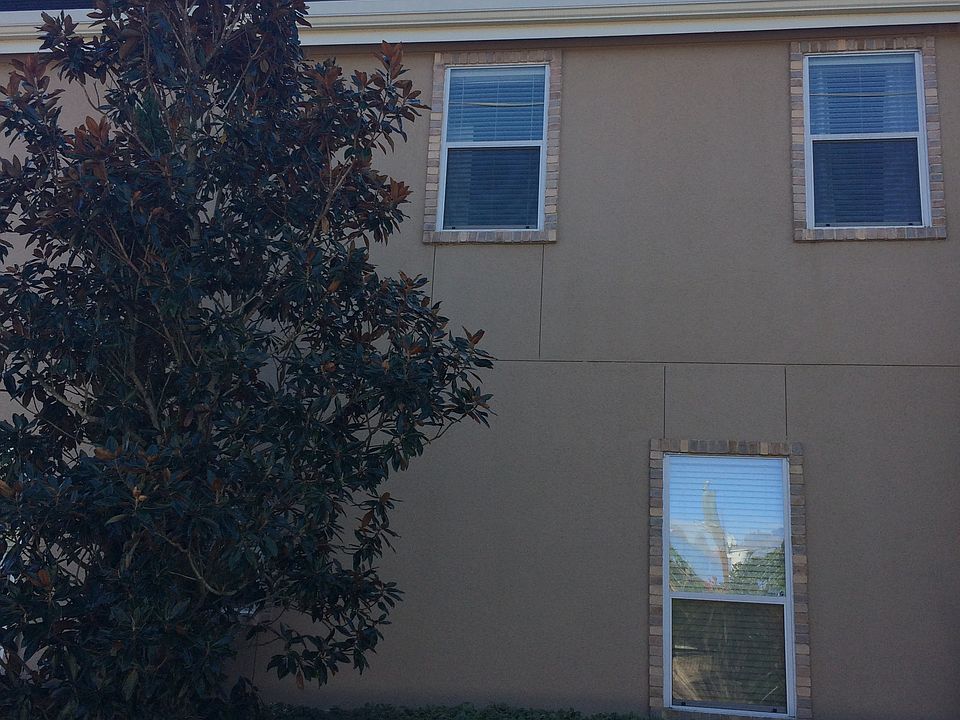 2nd image of 125 White Dr