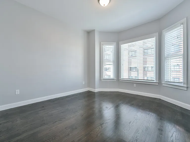 349 Meridian St #2 — Photo 12