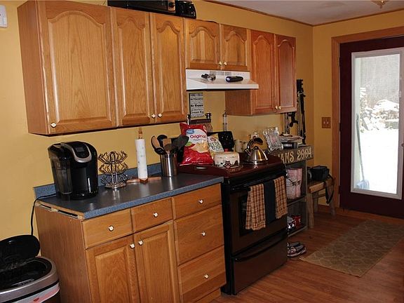 3rd image of 35 Rickard St