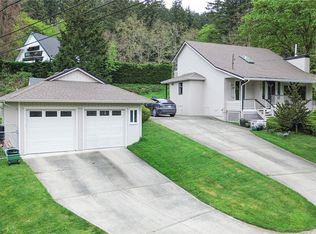 1067 Herd Rd, North Cowichan, BC V9L 5W9