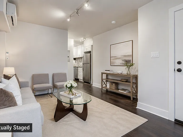 82 Q St SW #1 — Photo 5