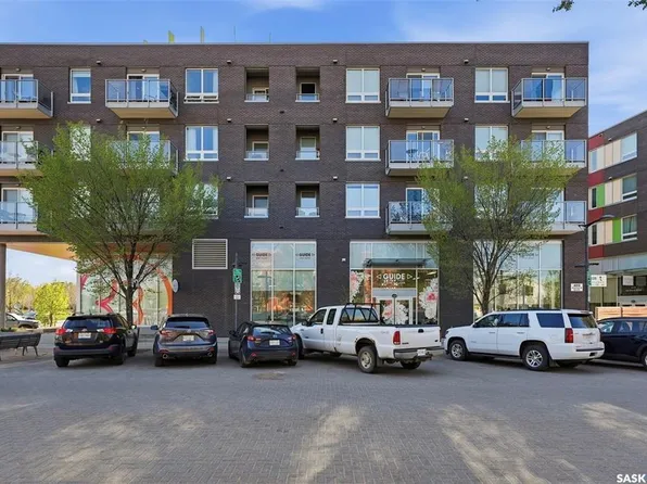 UNIT 208-409 B AVENUE S, Saskatoon, SK S7M 5M8