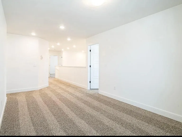 2161 Wildflower Dr — Photo 11