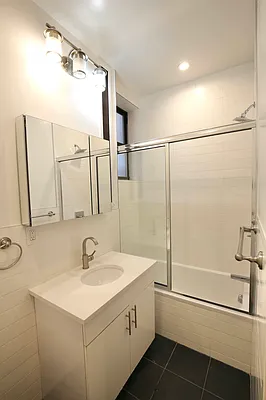 Rented by Vertical Real Estate LLC | media 5