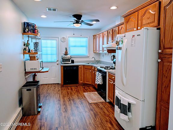 5th image of 80 Freeport Blvd