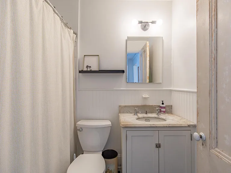 21 Hanover St #1 — Photo 32