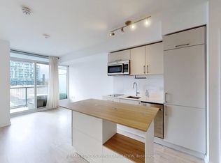 27 Bathurst St #410, Toronto, ON M5V 0R1