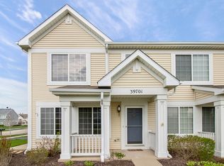 39701 N Warren Ln, Beach Park, IL 60083