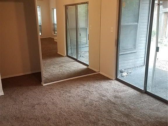 3rd image of 3514 Hudson Dr