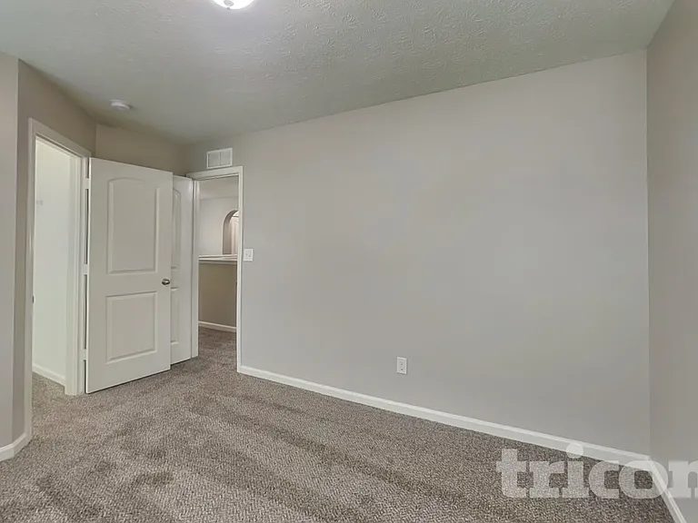 2027 Shadow Creek Blvd — Photo 13