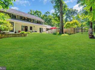 2 Puritan Ct, Princeton, NJ 08540
