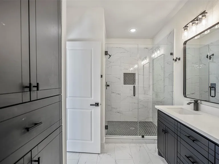 6320 Del Rio St — Photo 39
