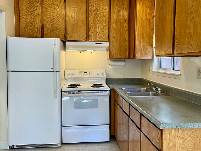1075 Marjorie St #1 — Photo 4