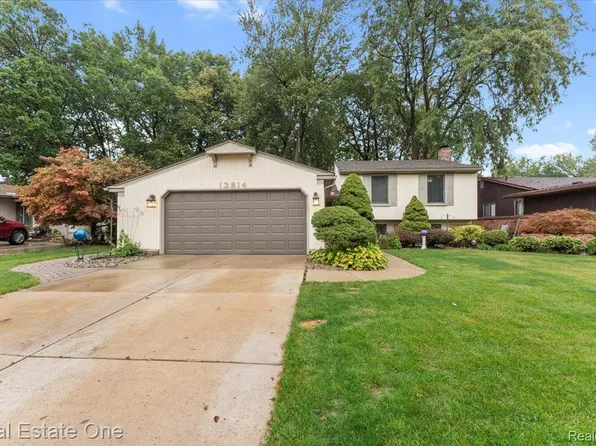 13814 Heritage St, Riverview, MI 48193