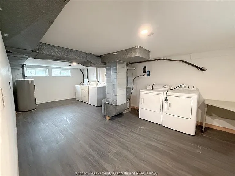 509 Aylmer Ave #MAIN — Photo 19