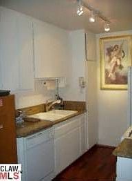 4th image of 1222 N Olive Dr APT 202