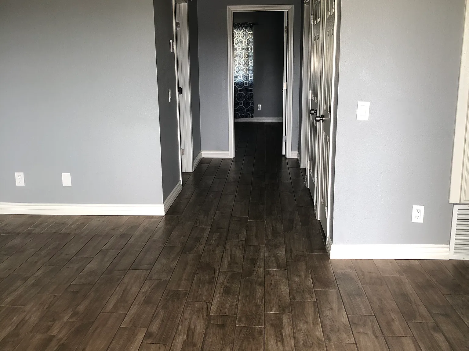 2 bed, 800 sqft, $2,350 — Photo 1