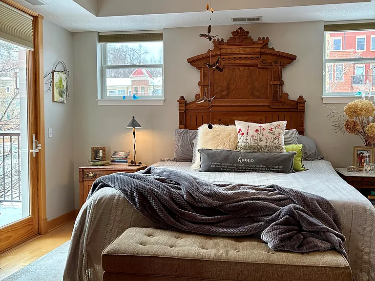 Master Bedroom with balcony.