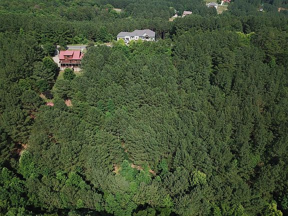 2nd image of 1415 Sloan Gap Rd