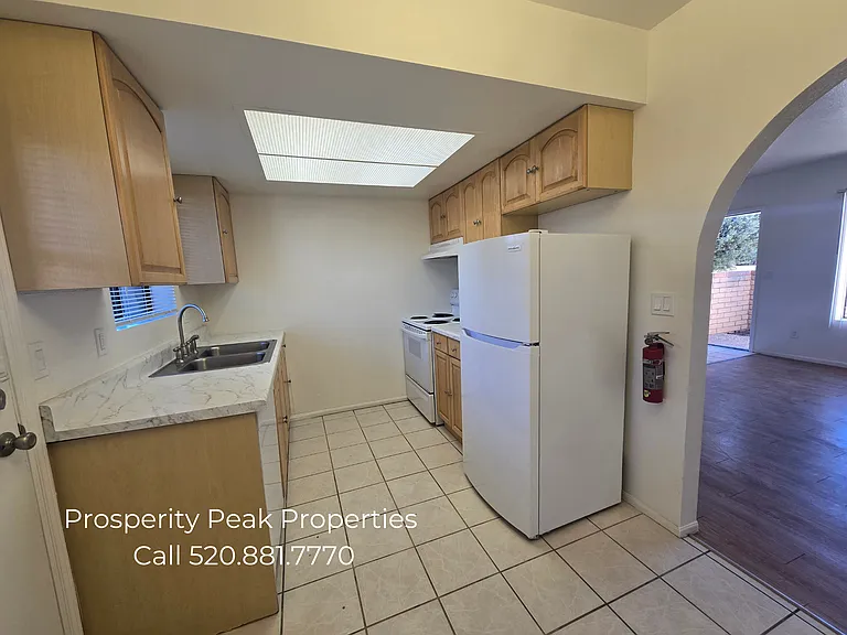 4211 E Lee St #C — Photo 7