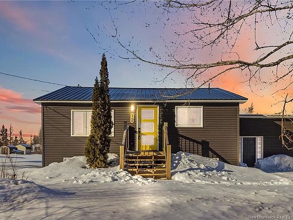 2nd image of 12 Scoudouc Riv