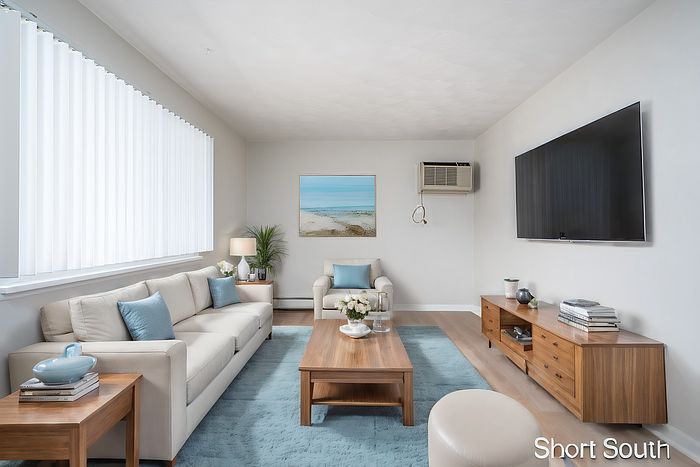 1st image of 1565 Bacon Ave #9