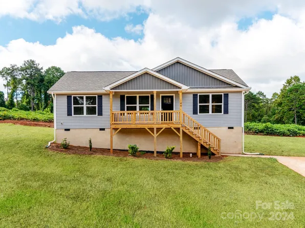 149 Forest Lake Rd, Forest City, NC 28043