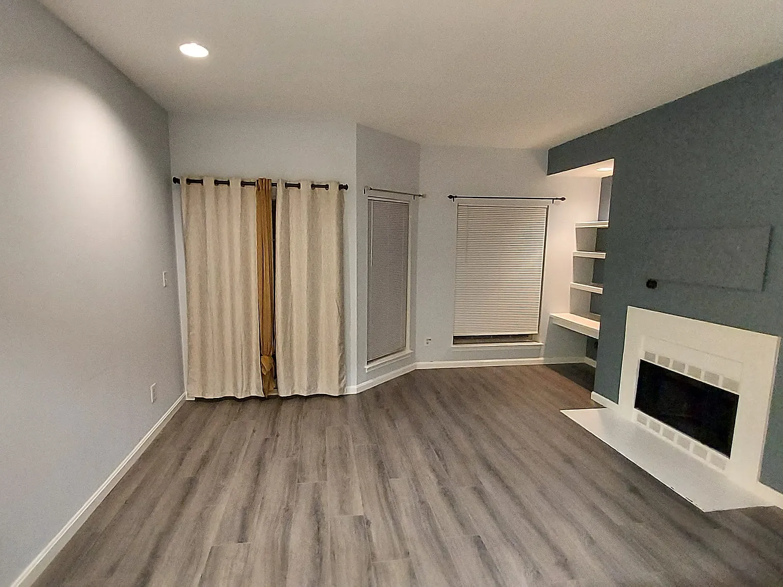 1 bed, 700 sqft, $1,930 — Photo 2